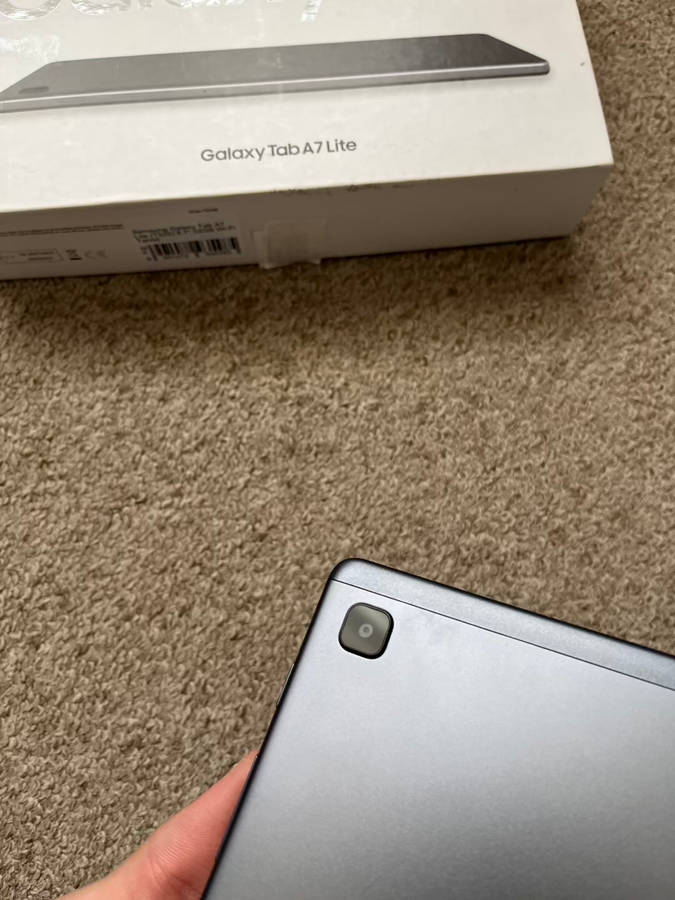 Samsung tab a7 lite 8.7inch wifi 32gb 3gb ram with box and cable still like new without pop