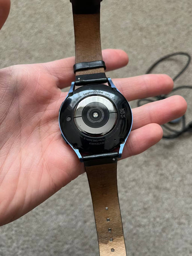 Samsung Galaxy Watch 5 44mm Good condition with charger