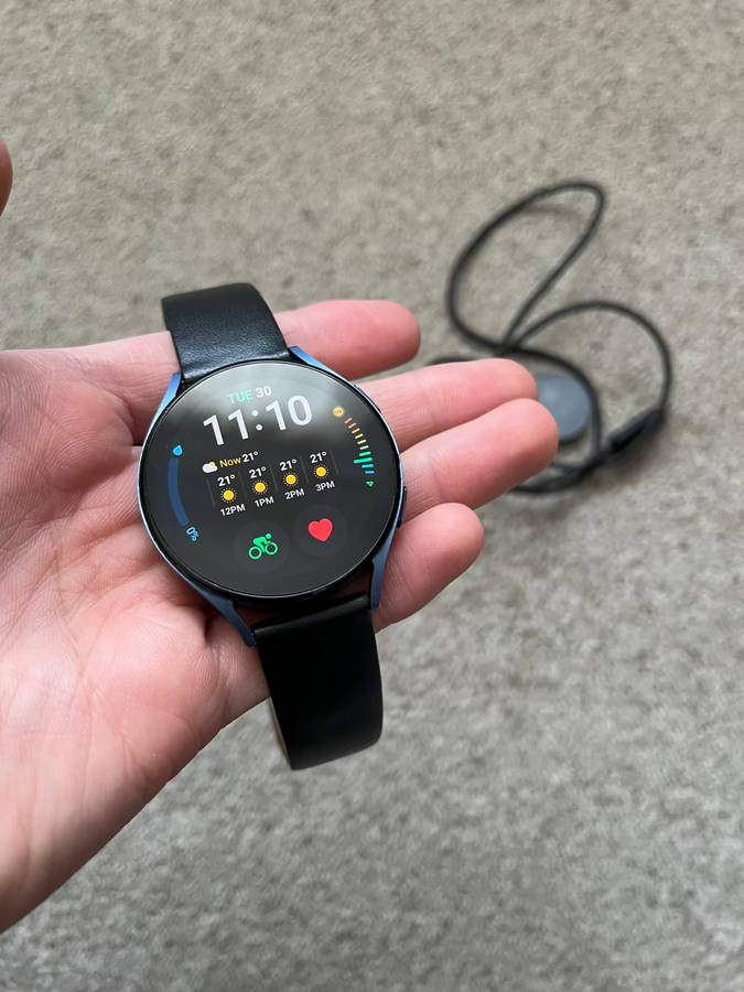 Samsung Galaxy Watch 5 44mm Good condition with charger