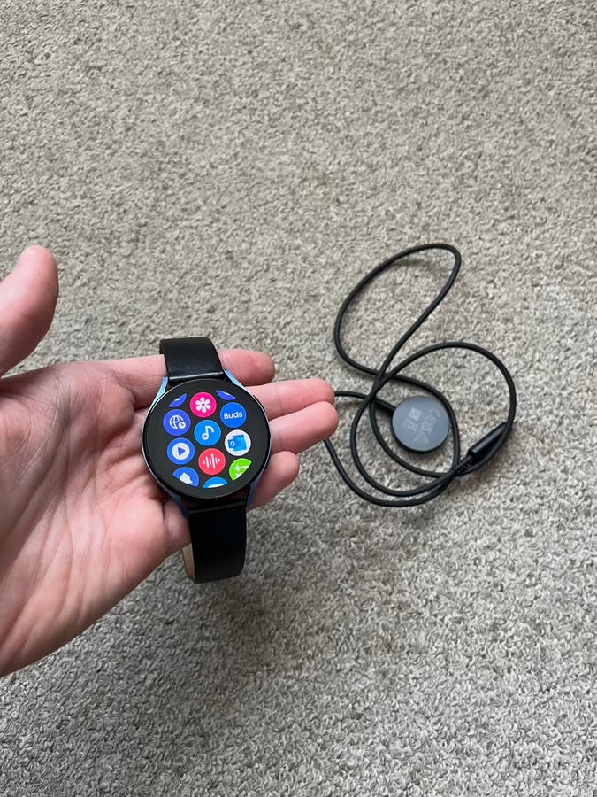 Samsung Galaxy Watch 5 44mm Good condition with charger