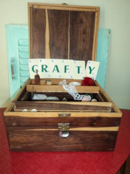 Gorgeous old Wooden Sewing box with bits, bobs & vintage buttons