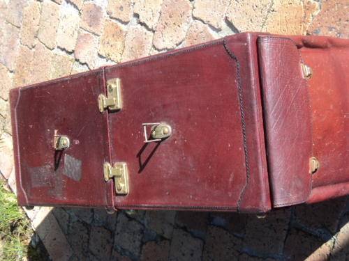 LOVELY OLD LEATHER OPTOMETRIST CASE - STILL HAVE SOME SPECTACLE DRAWERS