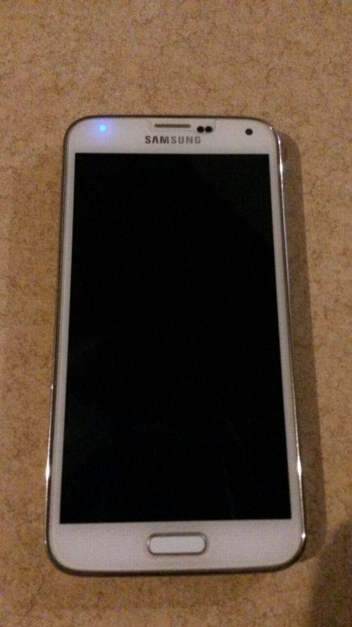 Samsung Galaxy S5 Smartphone