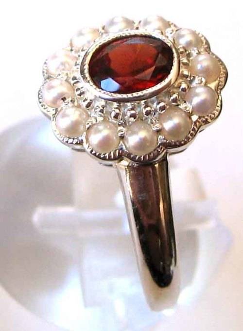 925 Sterling Silver Genuine Garnet  & Pearls Ring