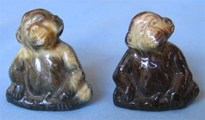 Lot of 2 Wade England , 2 Chimpazee