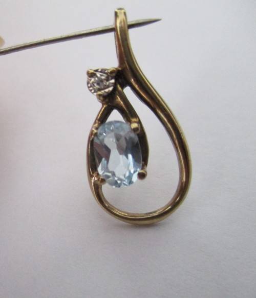 9ct Yellow Gold , Aquamarine and Diamond Pendant