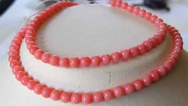 Beautiful pink Coral Necklace -beads