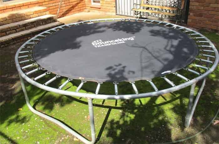 Bounceking TM Trampoline - 2.40 m