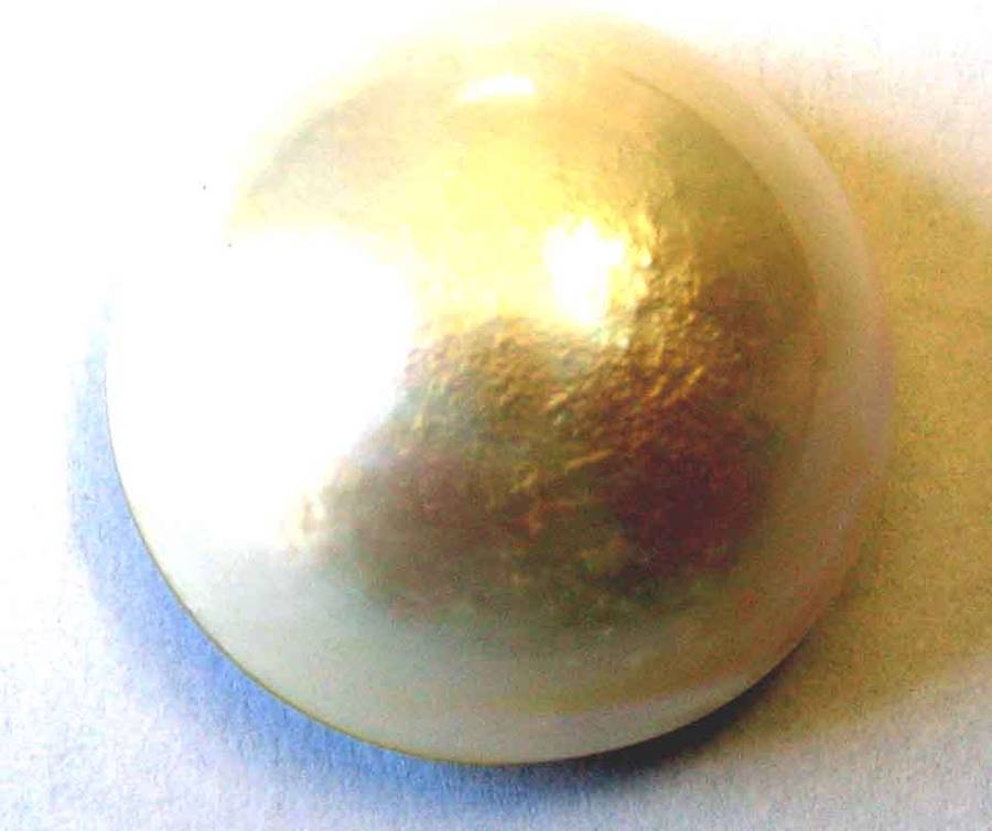Genuine  16.80 mm Round Mabe