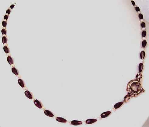 Pretty - Sterling Silver , Genuine Garnets and Cultured Pearls Necklace.