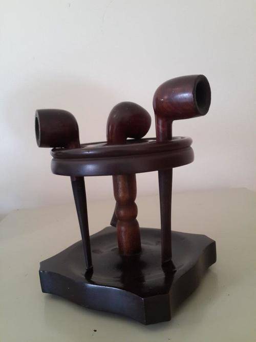 3 Vintage Pipes & Pipe Stand GBD 4121 from England, Kingston Real Briar Pipe & French Jeantet SPR-62