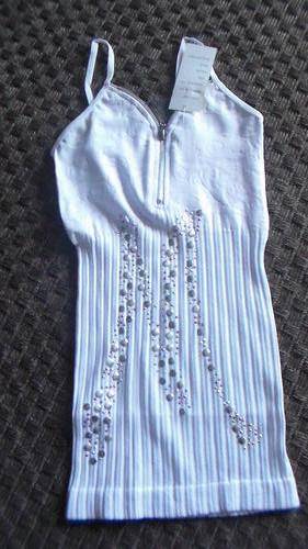 Pretty white stretchy top (size 32 - 34)