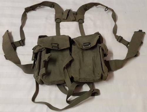 SADF Kidney pouches and weight bearing yoke