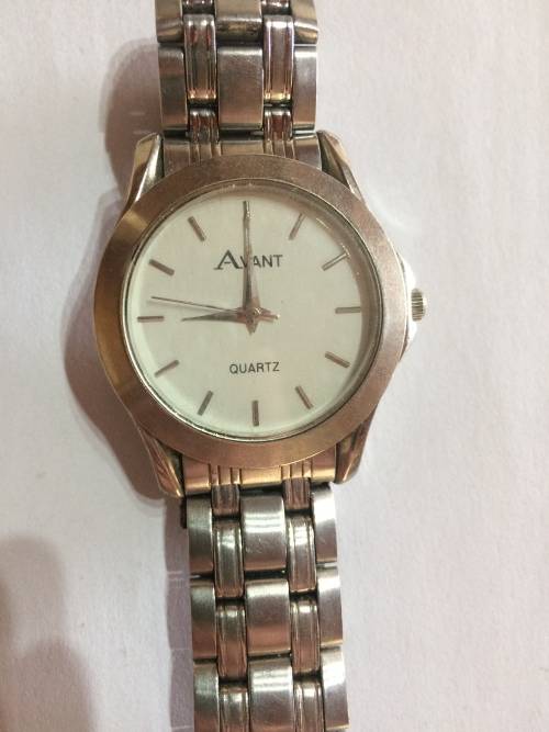 2 Old watches! Quarts and Avant!