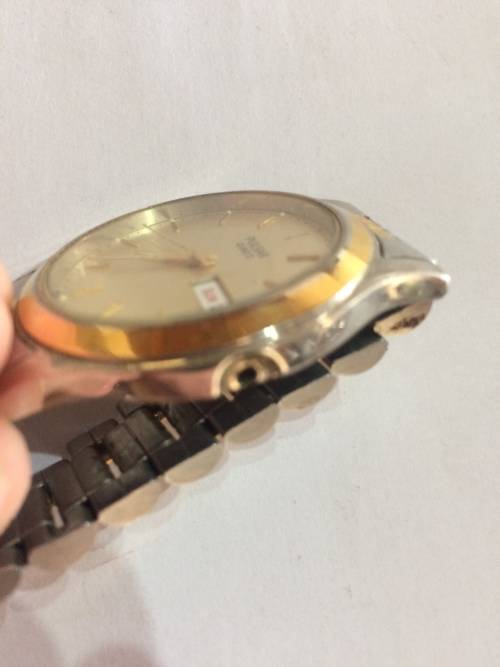 2 Old watches! Quarts and Avant!