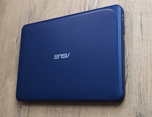 LATEST ASUS W202N Intel® Celeron® N3350 Dual-Core | 4 GB RAM | 64 GB SSD