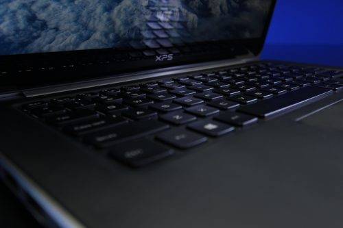 Dell XPS Ultrabook 14-Inch i7-3537U 3rd Gen 500GB HDD 8GB SSD 8GB Ram HD Graphics 4000. Loud fan.