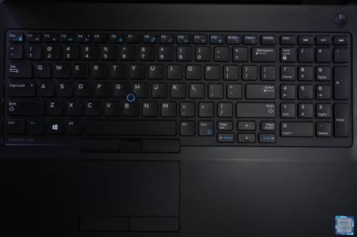 Dell Latitude E5570 i5 6th Gen 4GB Ram 465GB HDD HD Graphics Damage on body of