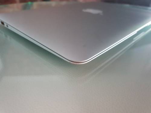 Apple MacBook Air 11 i5-3317U 3rd Gen 4GB Ram 64GB SSD