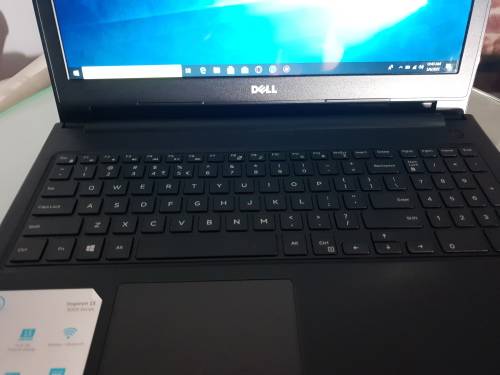Dell Inspiron 15 3567 15.6` i5-7200U 7th Gen 4GB Ram 1TB HDD UHD Graphics 620. Faulty Battery.