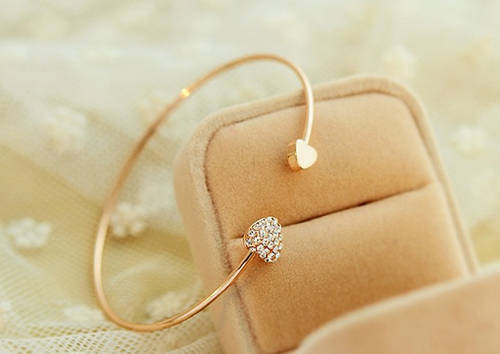 Crystal heart shaped bangle/bracelet  - Gold