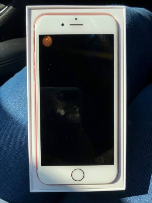 Iphone 6s, 16 gb, rose gold, NEW BATTERY.