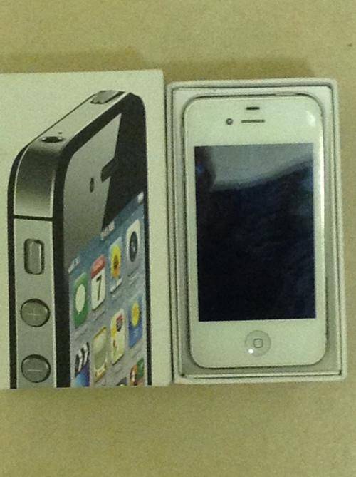Apple iPhone 4S