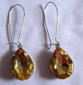 CRAZZZZZZZZY R1 AUCTION**STUNNING EARRINGS***