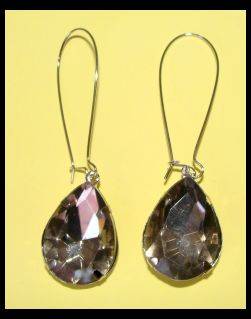 CRAZZZZZZZZY R1 AUCTION**STUNNING EARRINGS***