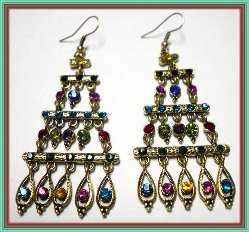 ANTIQUE STYLE DIAMANTE EARRINGS