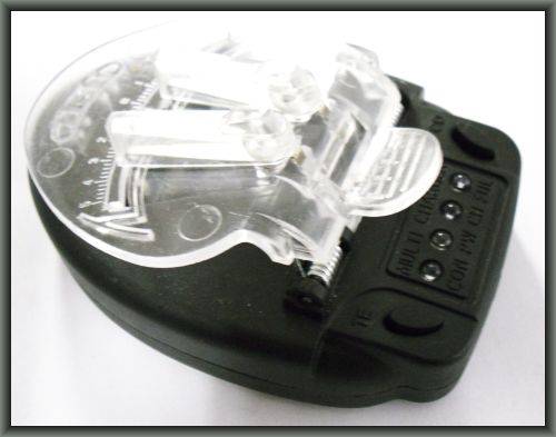 CRAZZZY R1 AUCTION - UNIVERSAL CHARGER