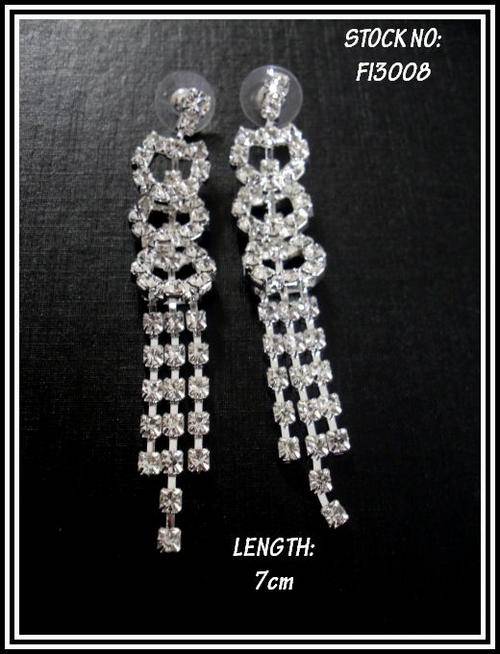 STUNNING DIAMANTE LONGER LENGTH EARRINGS - 7cm