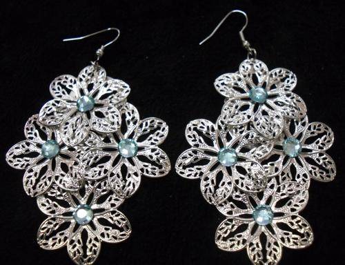 BUY 1 GET 1 FREE PROMO - CRAZZZY R1 AUCTION - LONGER LENGTH SUMMER EARRINGS