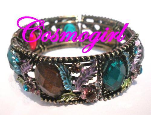 CRAZZZY R1 AUCTION - PRETTY RHINESTONE BRACELET