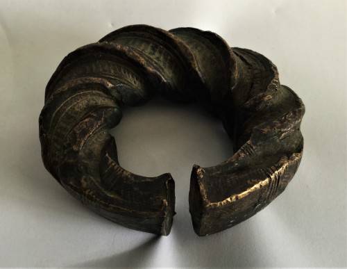 *SELLS FOR R20000+* ANTIQUE WEST-AFRICAN SOLID BRONZE CURRENCY BRACELET/MANILLA