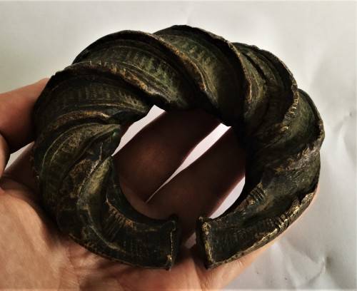 *SELLS FOR R20000+* ANTIQUE WEST-AFRICAN SOLID BRONZE CURRENCY BRACELET/MANILLA