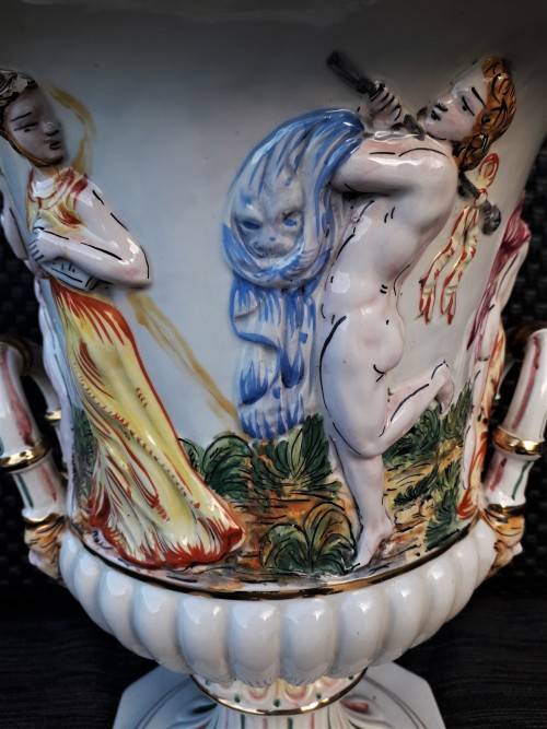 LARGE CAPODIMONTE CERAMICVASE