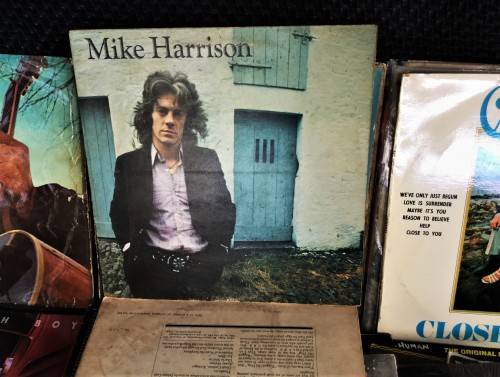 *VALUE R6000* LOT OF COLLECTABLE HIT VINYL RECORDS!