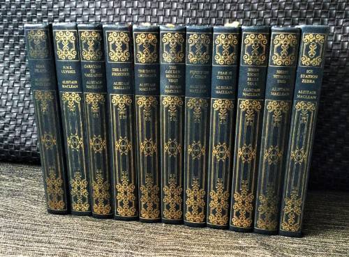 BEAUTIFUL 11 x BOOK COLLECTION OF THE WORKS OF ALISTAIR MACLEAN!