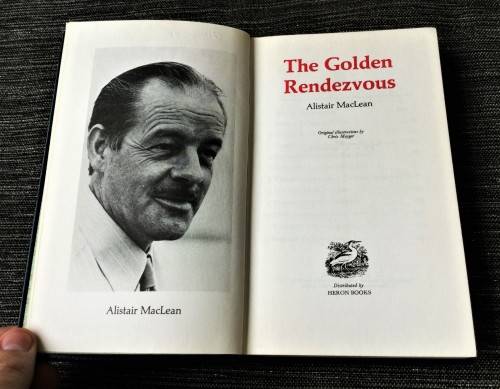 BEAUTIFUL 11 x BOOK COLLECTION OF THE WORKS OF ALISTAIR MACLEAN!