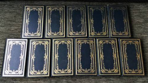 BEAUTIFUL 11 x BOOK COLLECTION OF THE WORKS OF ALISTAIR MACLEAN!