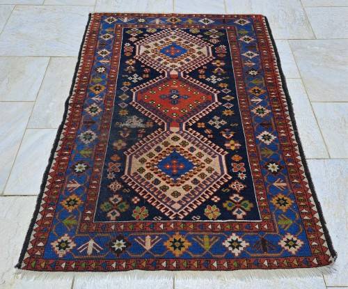 STUNNING HAND-KNOTTED PERSIAN CARPET! 1570mm - 1090mm