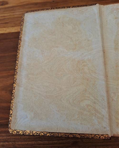 1907 HIGH-QUALITY LEATHER BOUND COPY OF THE POETICAL WORKS OF BYRON!