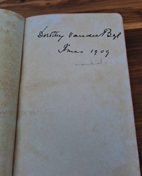 1907 HIGH-QUALITY LEATHER BOUND COPY OF THE POETICAL WORKS OF BYRON!