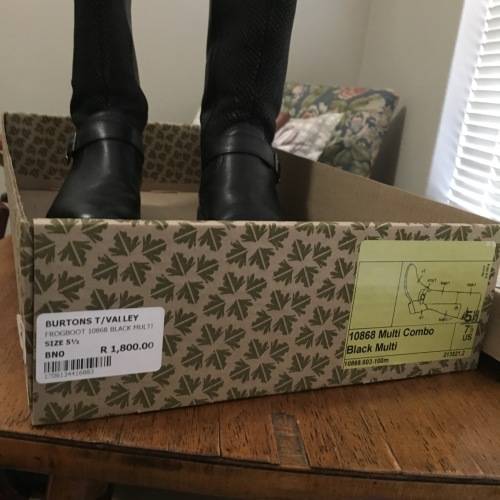 Froggies Leather Black Knee high boots