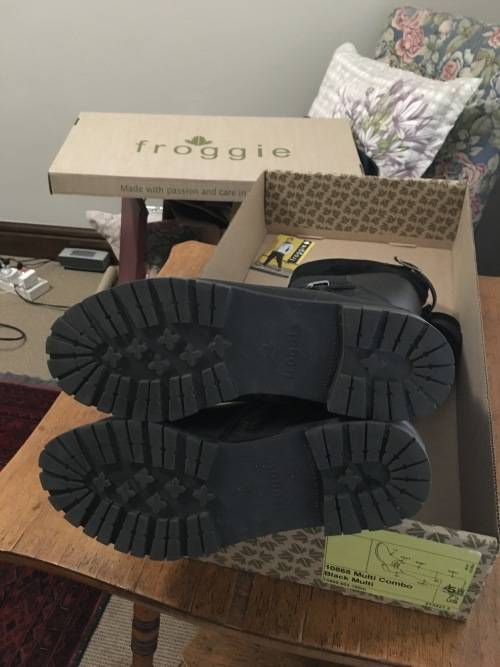 Froggies Leather Black Knee high boots