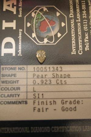 ***** 0.923ct Pear Shape DIA CERTIFIED DIAMOND ****** No Reserve.