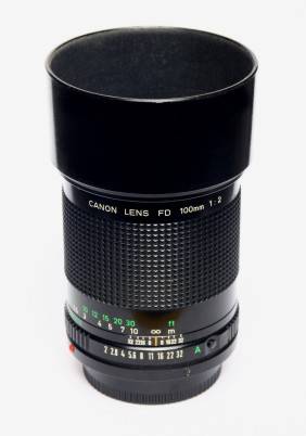 Canon FD 100mm F2