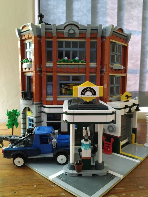 Lepin Corner Garage - Set 15042