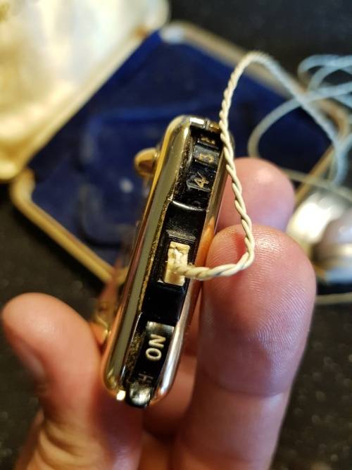 Vintage Amplivox hearing aid in original case